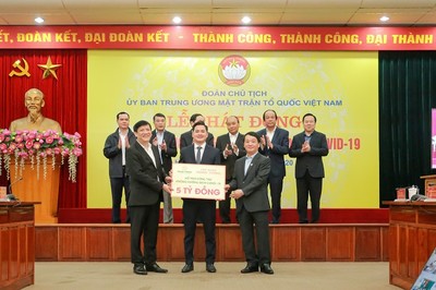 Tập đoàn Hưng Thịnh ủng hộ 5 tỷ đồng chống dịch Covid-19