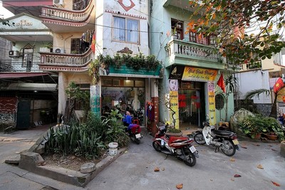 Phố nghĩa địa 'độc nhất vô nhị' ở Hà Nội