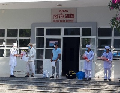Thêm 2 bệnh nhân mắc Covid-19 tại Ninh Thuận được xuất viện