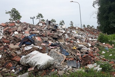 Nghệ An: Thành Vinh nhếch nhác, ô nhiễm bởi… “rác tặc”