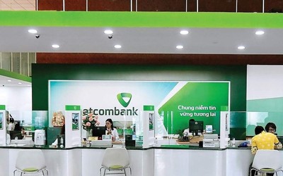 Lợi nhuận Vietcombank giảm hơn 11%, nợ xấu kiểm soát ở mức thấp