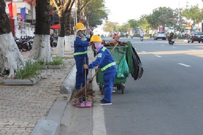 Đà Nẵng: Tăng cường thu gom rác thải để phòng dịch