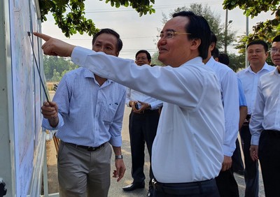 Bộ trưởng Bộ GD&ĐT kiểm tra dự án Làng Đại học Đà Nẵng