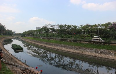Hà Nội: Đưa công nghệ hiện đại 'giải cứu' sông Tô Lịch
