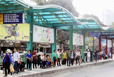 Hà Nội: Gần 1.000 tỷ đồng xây 600 nhà chờ xe buýt kết hợp quảng cáo