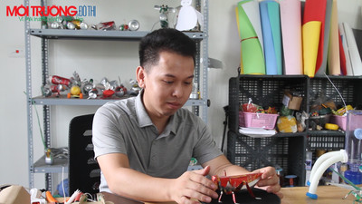 Trò chuyện cùng chàng trai 9x ở Hà Nội 'biến' rác thành đồ chơi