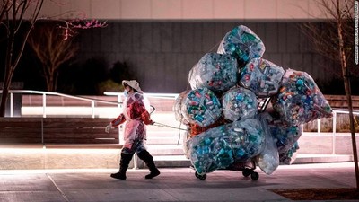 Thế giới oằn mình với rác thải nhựa từ đại dịch Covid-19