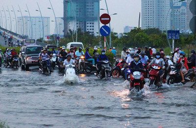 Chống ngập ở Sài Gòn: Người dân sẽ phải chi trả phí?
