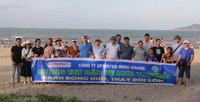 Cửa Lò - Nghệ An: Chung tay bảo vệ môi trường làm sạch bãi biển