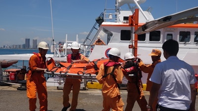 Kịp thời cấp cứu ngư dân bị bệnh nguy kịch trên vùng biển TT.Huế