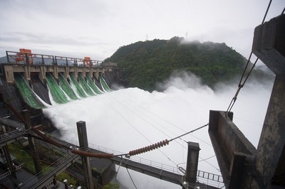 Hồ thủy điện ở Chiết Giang phải mở toàn bộ cửa xả lũ