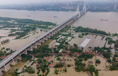 Trung Quốc tiếp tục cảnh báo mưa lớn, nguy cơ lũ lụt kéo dài