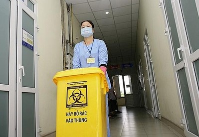 Phòng Y tế quận Thanh Xuân: Tăng cường quản lý chất thải y tế