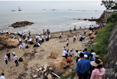 Hàng trăm ngàn tấn rác thải nhựa đổ ra biển mỗi năm
