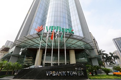 VPBank hỗ trợ thiết bị y tế cho thành phố Đà Nẵng
