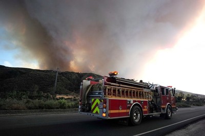 Mỹ: Hàng trăm hộ dân phải sơ tán do cháy rừng ở Los Angeles
