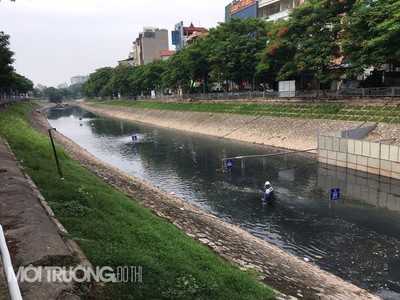 Thực hư việc “kè đáy” sông Tô Lịch trong dự án cải tạo sông?