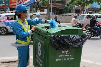 Tự hào là người công nhân vệ sinh môi trường