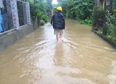 Quảng Nam: Mưa lớn, hàng loạt thủy điện xả lũ, nhiều nơi bị ngập