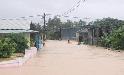 Khẩn cấp: Lũ đặc biệt lớn trên các sông ở Quảng Bình, Quảng Trị