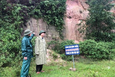 Cẩm Xuyên (Hà Tĩnh): Sạt lở núi ở 2 xã, 7 lệnh sơ tán dân khẩn cấp