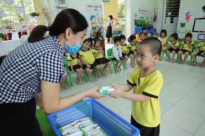 Chương trình sữa học đường: cha mẹ yên tâm thấy con vui, khỏe