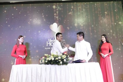 Health Park Holding ký hợp tác chiến lược với NS Nguyễn Đức Thịnh