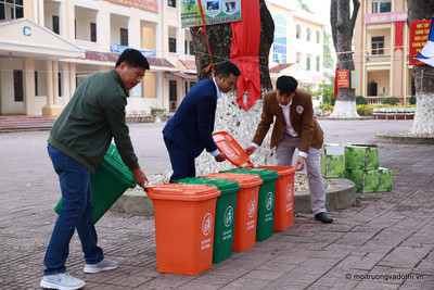 Trường THPT Tân Yên số 1: Nói không với rác thải nhựa