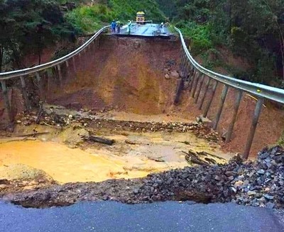 Đắk Lắk: Quốc lộ 26 sụt lún nghiêm trọng