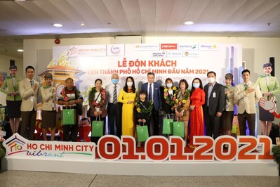 Lễ đón khách đến Thành phố Hồ Chí Minh đầu năm 2021