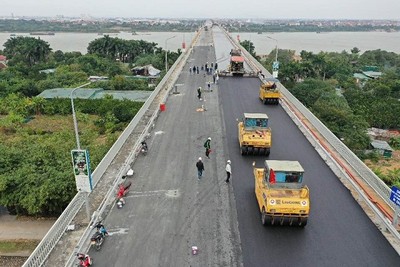 Hoàn thành và thông xe cầu Thăng Long chính thức vào ngày 7/1