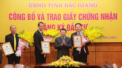Bắc Giang công bố và trao giấy chứng nhận đầu tư cho 4 dự án FDI