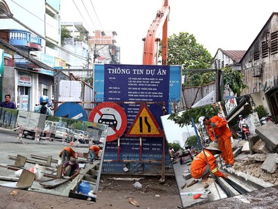 Sở GTVT Hà Nội yêu cầu tạm dừng thi công đào đường