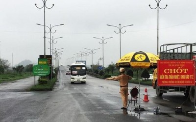 Quảng Ninh: Bị phạt 100 triệu vì trốn chốt kiểm soát dịch Covid-19