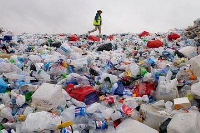 Bộ trưởng Bộ TN&MT ký Quyết định về vấn đề chất thải nhựa