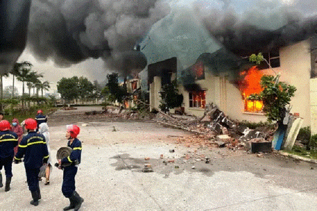 Thanh Hóa: Cháy lớn thiêu rụi hoàn toàn nhà xưởng tại công ty may