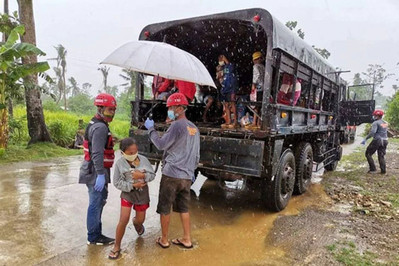 Siêu bão đe dọa Philippines, hơn 19.000 người Philippines đi sơ tán