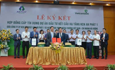 Vietcombank Hải Dương ký kết hợp đồng cấp tín dụng với Cty An Phát 1