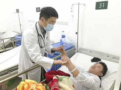 Bệnh viện Bạch Mai nhận giải Kim Cương thế giới về điều trị đột quỵ