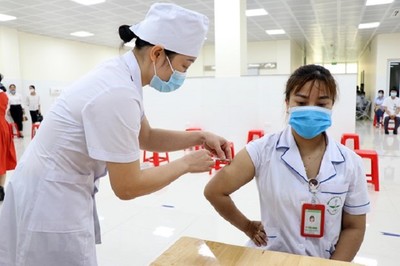 Việt Nam sẽ có thêm hơn 1,6 triệu liều vaccine phòng COVID-19