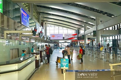 Sân bay Nội Bài vắng hiu hắt sau yêu cầu dừng nhập cảnh