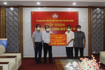 Bộ KHCN ủng hộ tỉnh Bắc Giang 100 triệu đồng cho quỹ dịch Covid-19