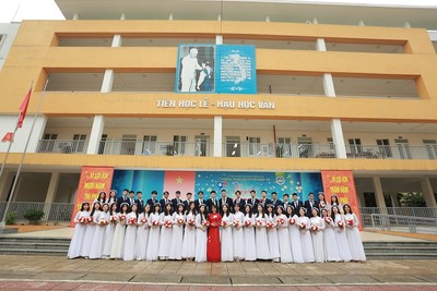 Tập thể Lớp 9E, Trường THCS Thanh Trì - Lan toả tình yêu thương