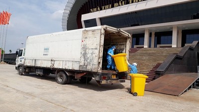 Thu gom, xử lý rác thải nguy hại: Bảo đảm quy trình phòng chống dịch
