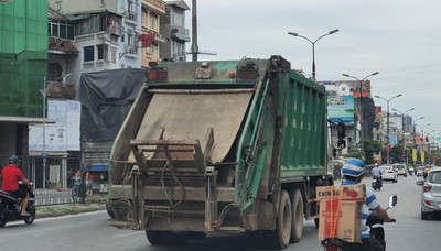 Hà Nội: Xử lý xe chở rác gây ô nhiễm môi trường và mất ATGT