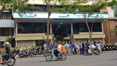 Phong tỏa tòa nhà Vietinbank 25 Lý Thường Kiệt, Hà Nội vì COVID-19