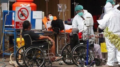 Indonesia: Hệ thống y tế quá tải, bệnh nhân phải tự điều trị tại nhà