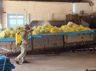Hà Nội: An toàn trong thu gom xử lý rác thải mùa cách ly