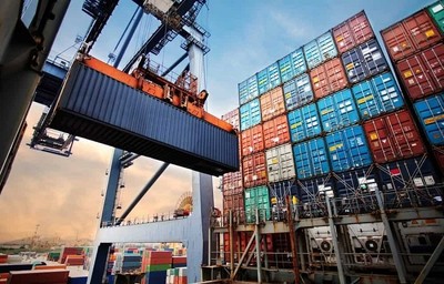 Hàng Việt ứng phó với nguy cơ mất thị phần khi phí logistics tăng