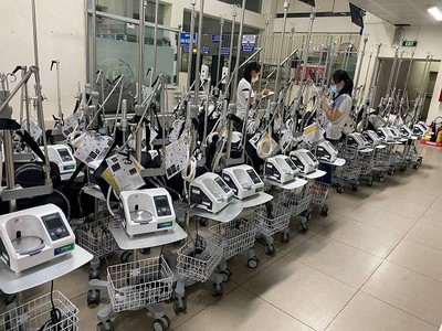 VPBank chi viện thêm 1.000 máy thở oxy cho “tâm dịch' phía Nam
